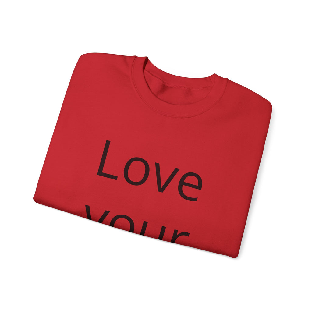 Crewneck Sweatshirt “Love Your Fate” – Minimal Inspirational Pullover