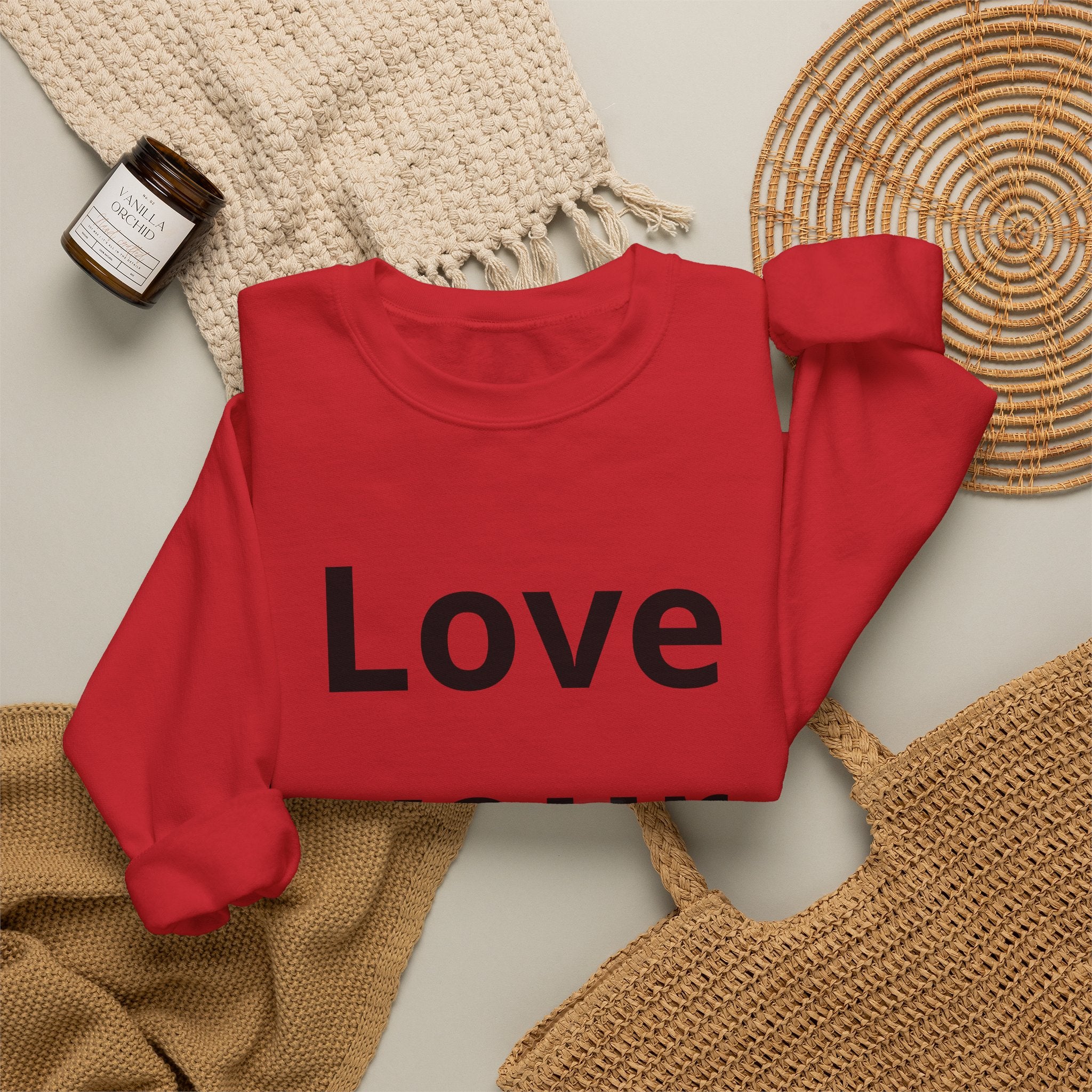 Crewneck Sweatshirt “Love Your Fate” – Minimal Inspirational Pullover